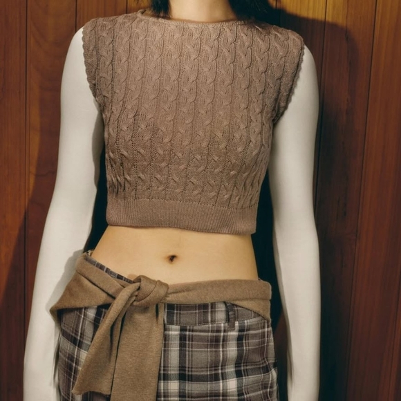 NWT Zara Contrast Cable Knit & Long Sleeve Cropped Two Piece Top In Tan - M - Picture 3 of 9